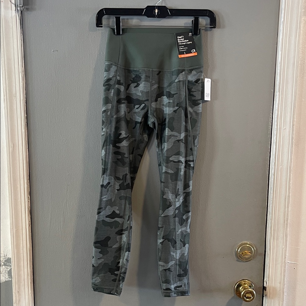 GapFit Sculpt Revolution High‎ Rise 7/8 Compression Leggings Size XS